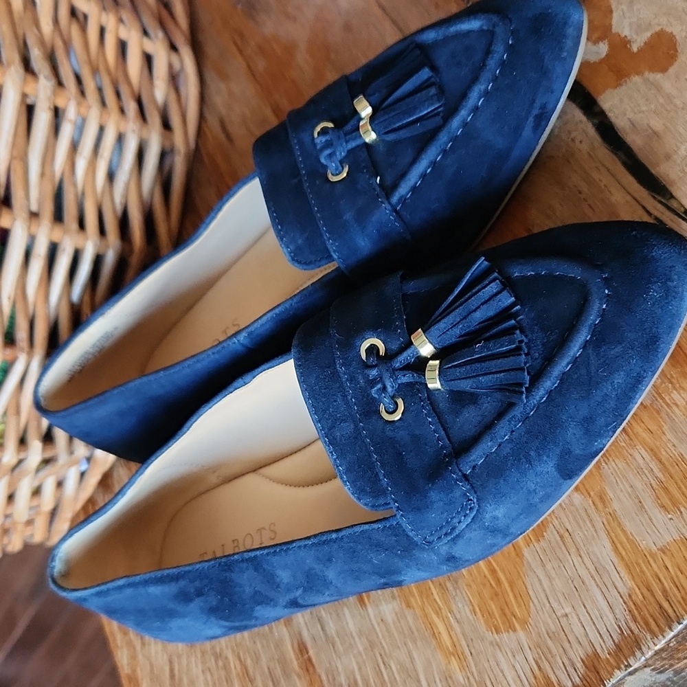 Talbots Navy Suede Tassel Loafers 7.5! Gorgeous! Practically new!!